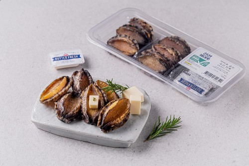 버터로 굽는 국산 전복1